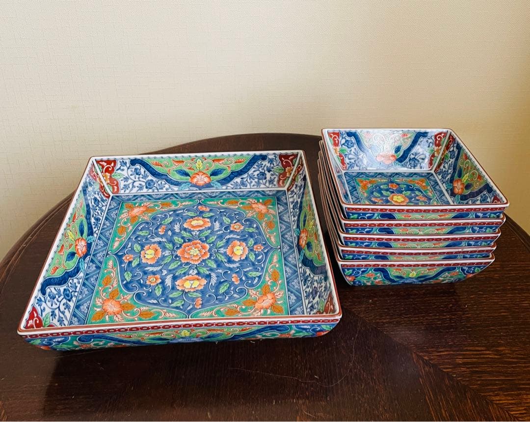 美濃焼　前畑陶器 庫山窯 染錦色絵牡丹文 染付花唐草大角皿1枚、中角皿5枚セット