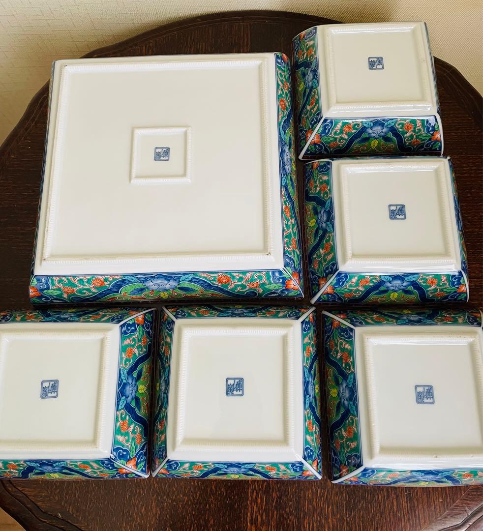 美濃焼　前畑陶器 庫山窯 染錦色絵牡丹文 染付花唐草大角皿1枚、中角皿5枚セット