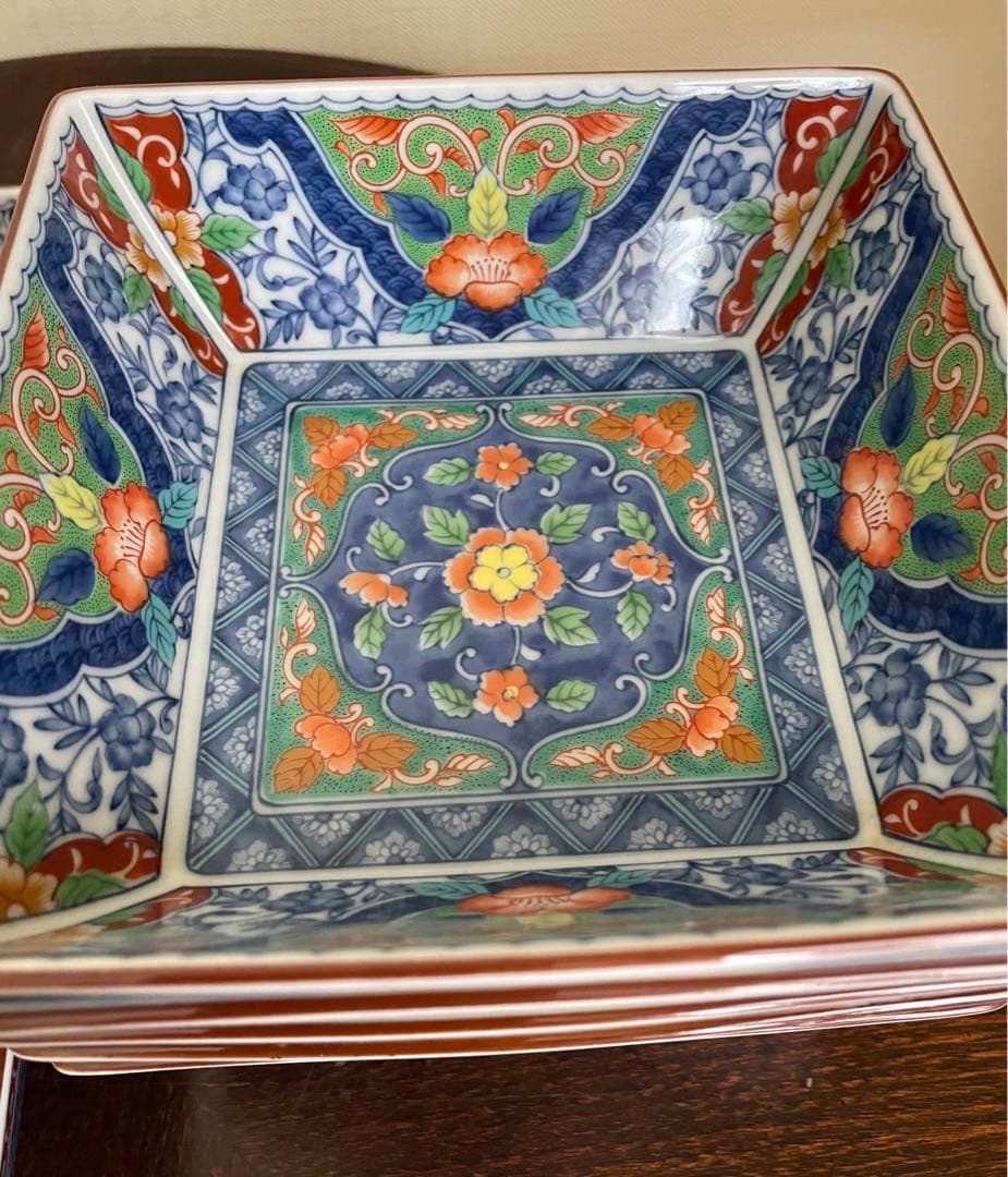 美濃焼　前畑陶器 庫山窯 染錦色絵牡丹文 染付花唐草大角皿1枚、中角皿5枚セット