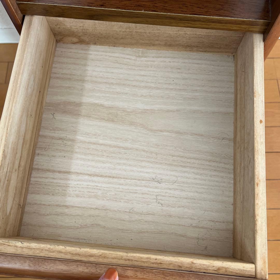 アンティーク風★かわいい木製チェスト　サイドテーブル