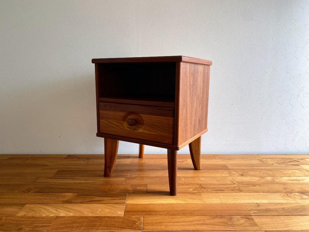 90s デンマーク製 Torring（トーリング）チーク ナイトテーブル 仕上済