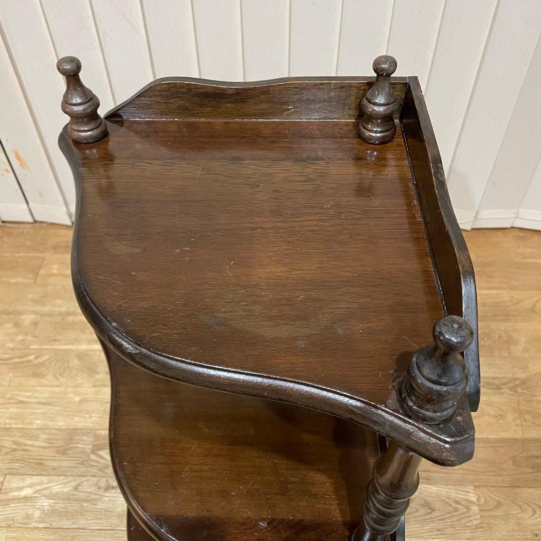 【レア】アンティーク　木製　コーナーラック　飾り棚　ビンテージ　収納　3段