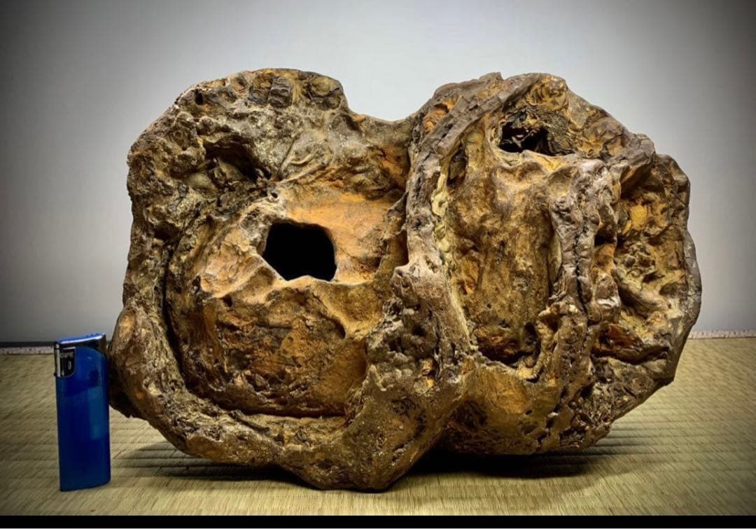 4266 泉州壺石 横33×高22×奥行12(cm)7.76kg