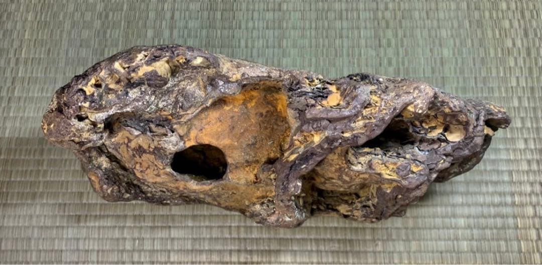 4266 泉州壺石 横33×高22×奥行12(cm)7.76kg