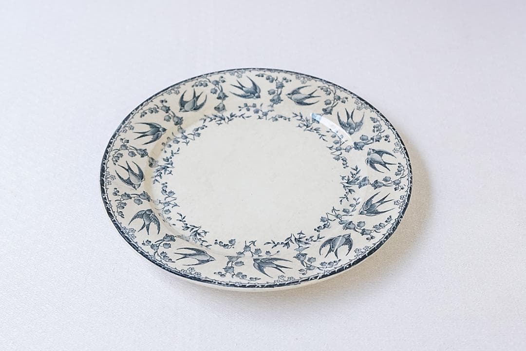 フランスアンティーク　サルグミンヌ　ツバメ　スズラン　プレート　20.2cm