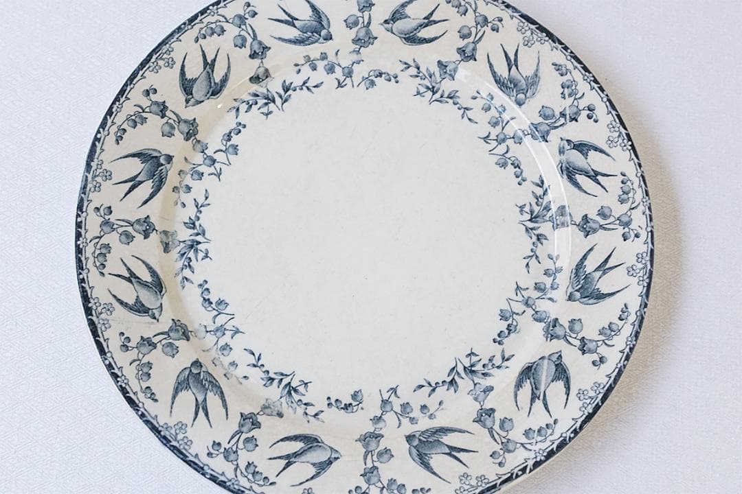 フランスアンティーク　サルグミンヌ　ツバメ　スズラン　プレート　20.2cm