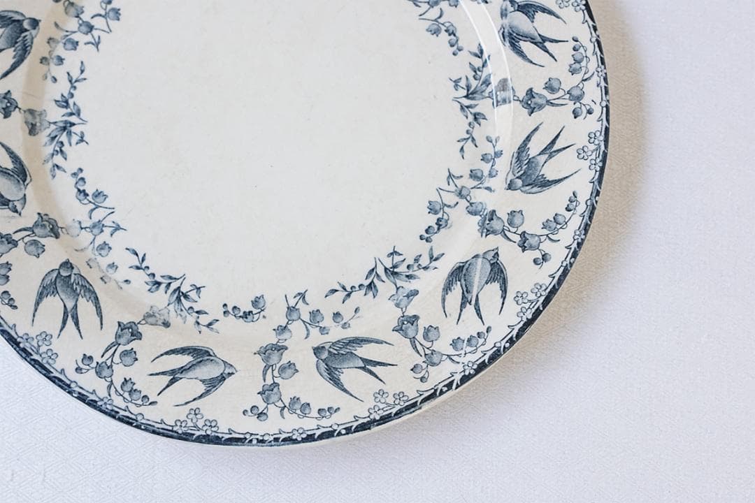 フランスアンティーク　サルグミンヌ　ツバメ　スズラン　プレート　20.2cm