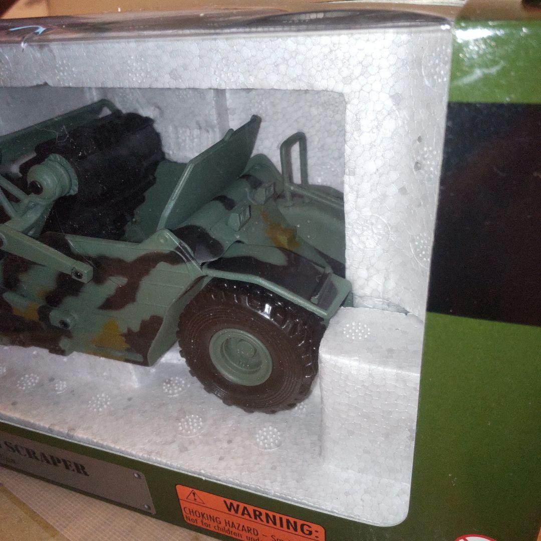 キャタピラー建機 CAT623G モータースクレーパー1/50 ミリタリーカラー