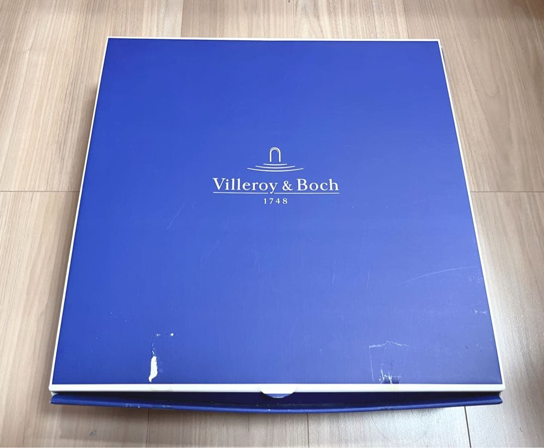 【新品未使用★専用お箱付】Villeroy&Bochワイングラス ディープボウル