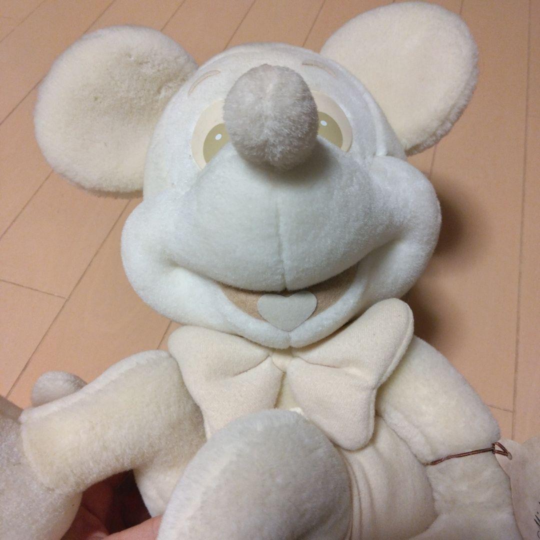 ミッキーマウス 白ぬいぐるみ タグ付き 限定品 - メルカリ