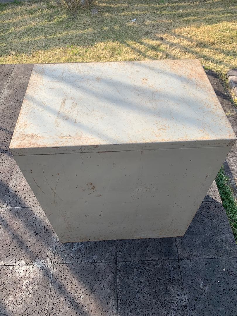 レトロ　スチールラック　スチール棚　スチールキャビネット