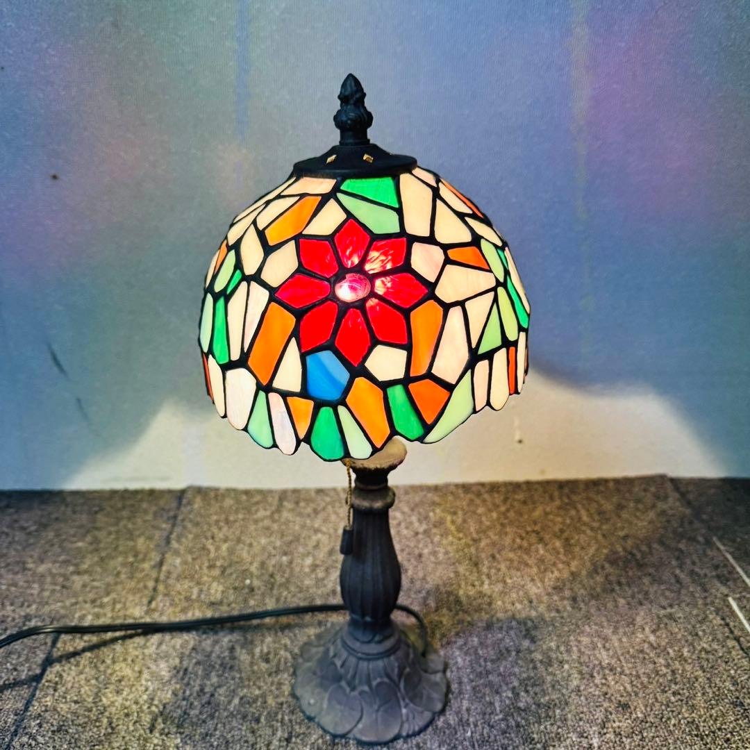 D68アンティーク品✨ステンドグラスランプ スタンドライト おしゃれインテリア