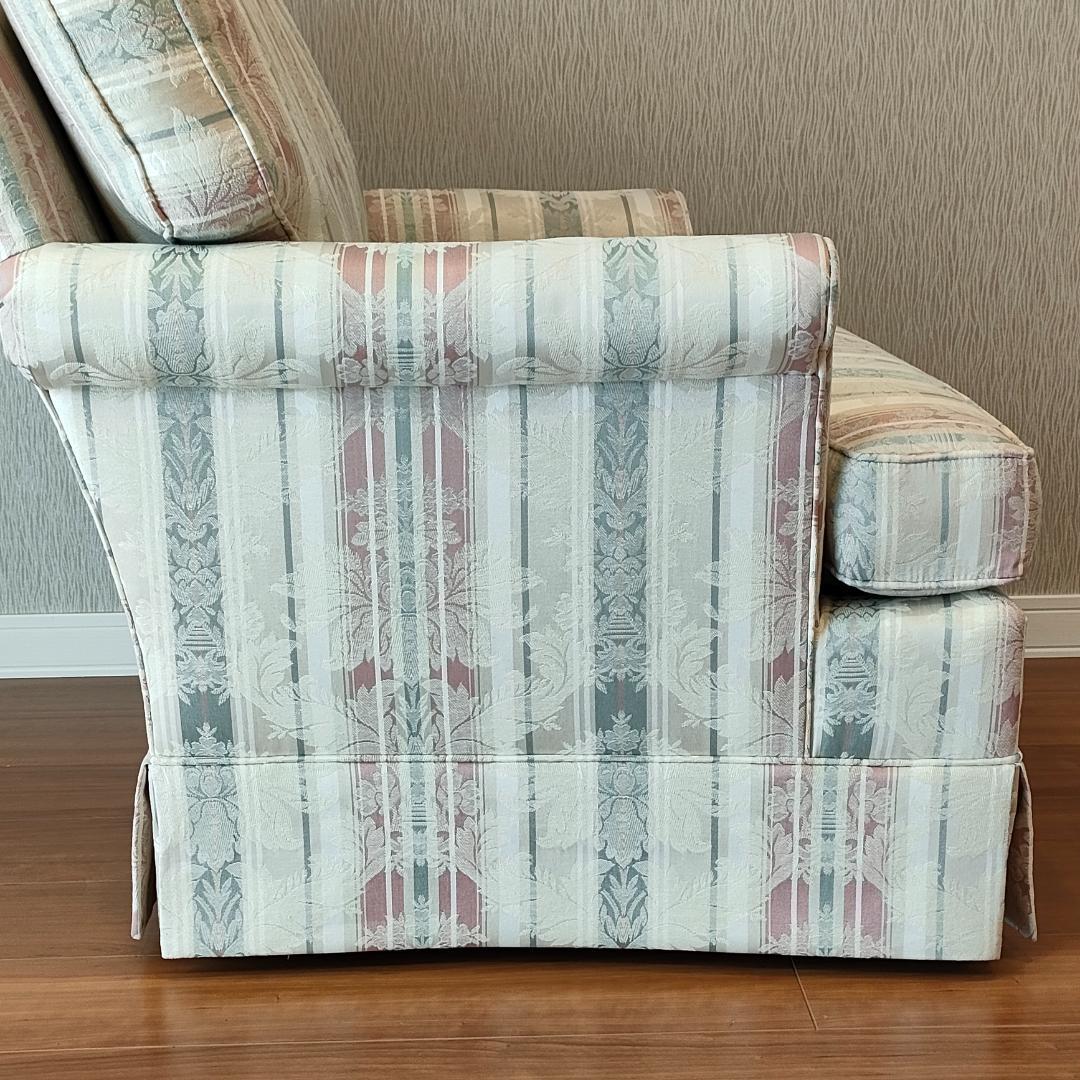 〈美品〉トーマスビル　一人掛けソファ　米国製　クッション付き②