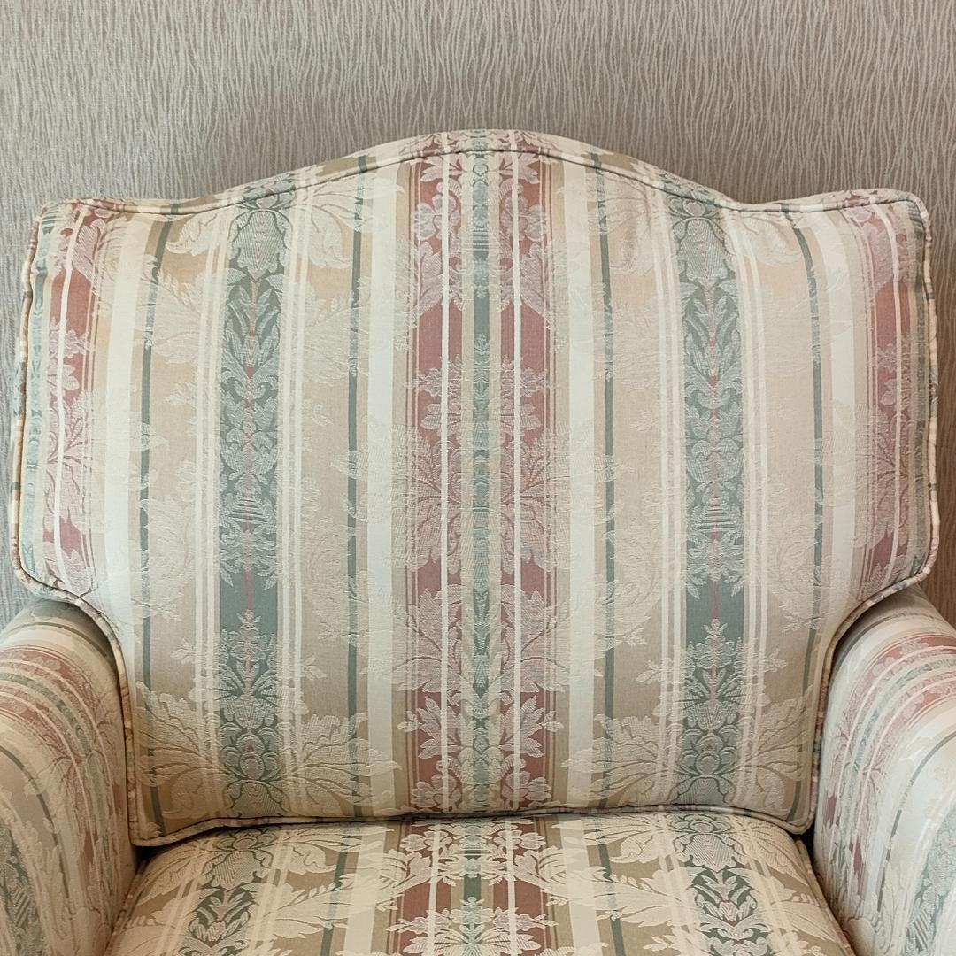 〈美品〉トーマスビル　一人掛けソファ　米国製　クッション付き②