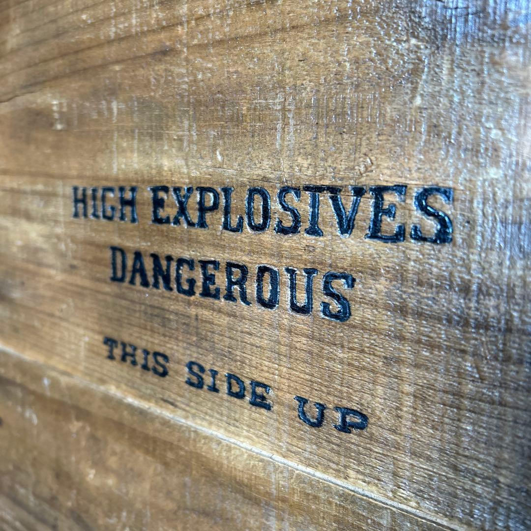 ヴィンテージ DuPont 爆薬用 木箱 EXTRA DYNAMITE 蚤の市 - メルカリ