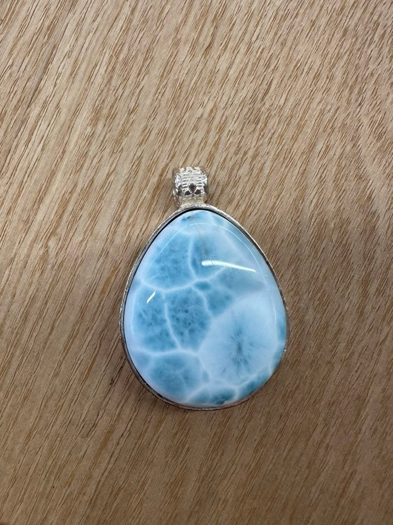 ラリマー涙型ペンダント