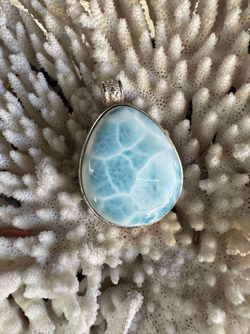 ラリマー涙型ペンダント