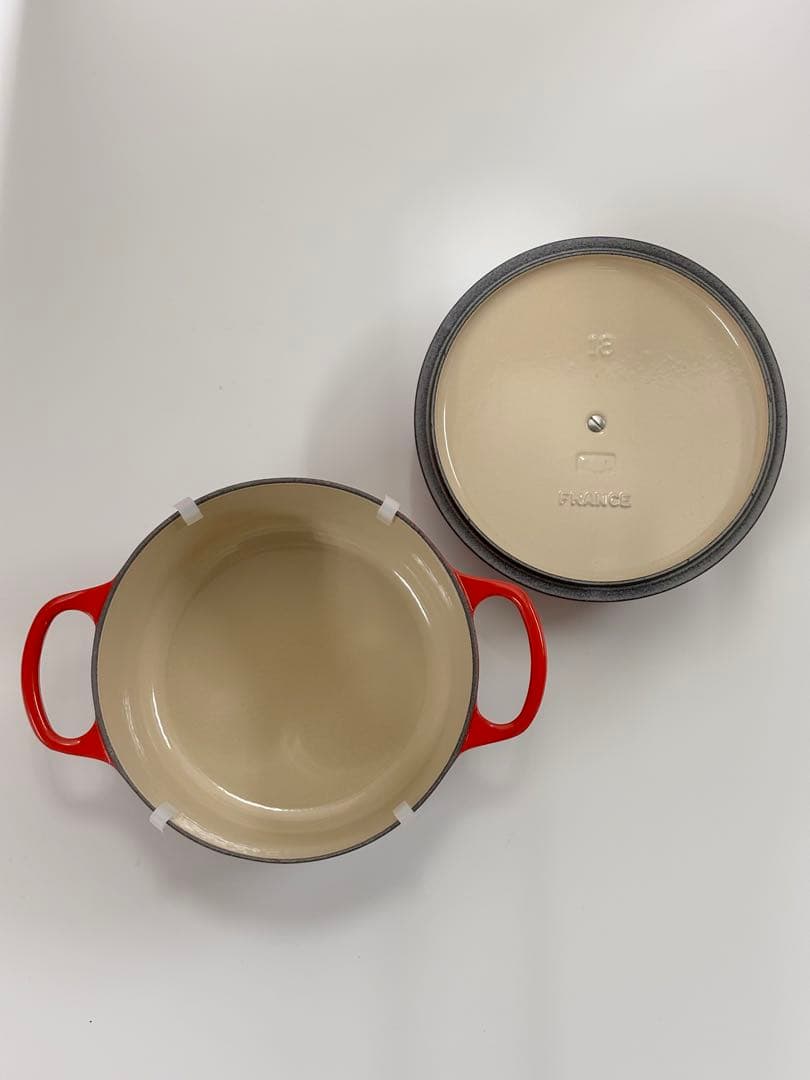ルクーゼ　LeCreuset ココットロンド18cm