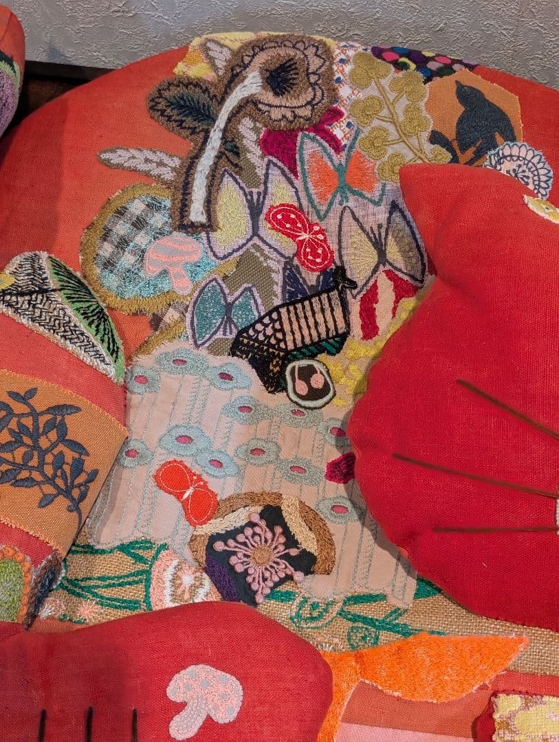 巨大・紅花チェシヤ猫《ひざに乗せぐるみ&ポットウォーマー》古布　ミナペルホネン