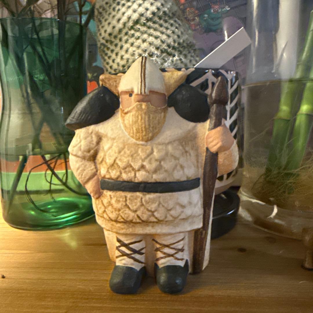 バイキングの戦士 陶器 リサラーソン