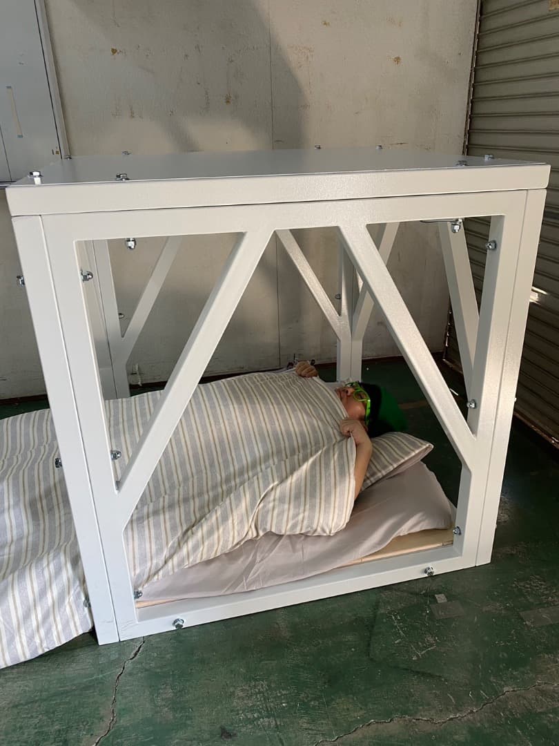 耐荷重75トン地震・耐震シェルター　タイプ1 　収容人数最大4人　防災