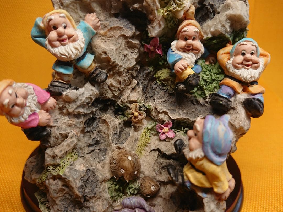 ヨーロッパ　人形　七人の小人　彫像　置物　インテリア　工芸品　美術品　A2765