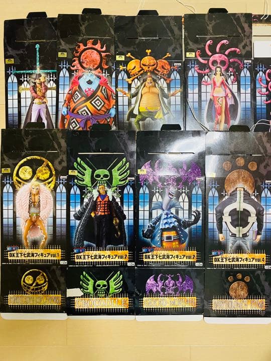ワンピースDX王下七武海フィギュア8体セット箱付き - メルカリ