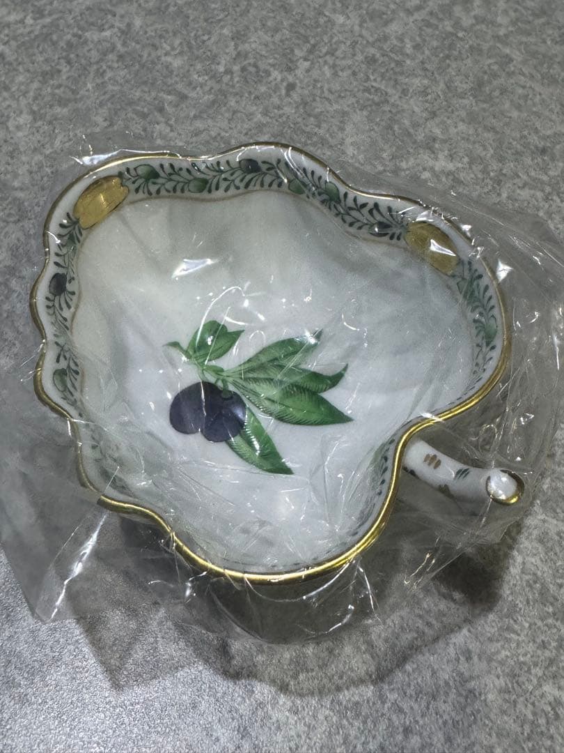 ヘレンド　ハーブ　お皿とクリーマーとオープンシュガーのセット　美品
