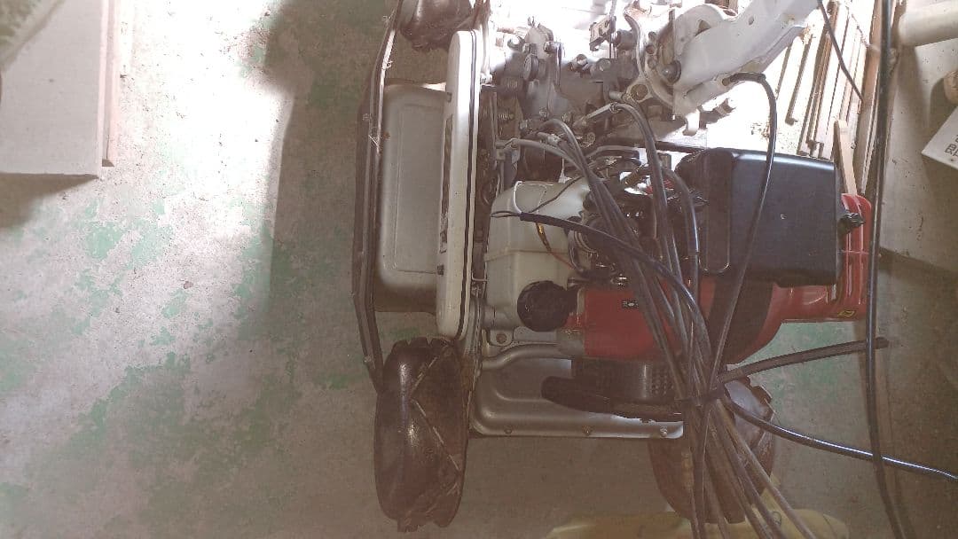 自走草刈り機(傾斜草刈り機)　スパイダーモアSP851AF