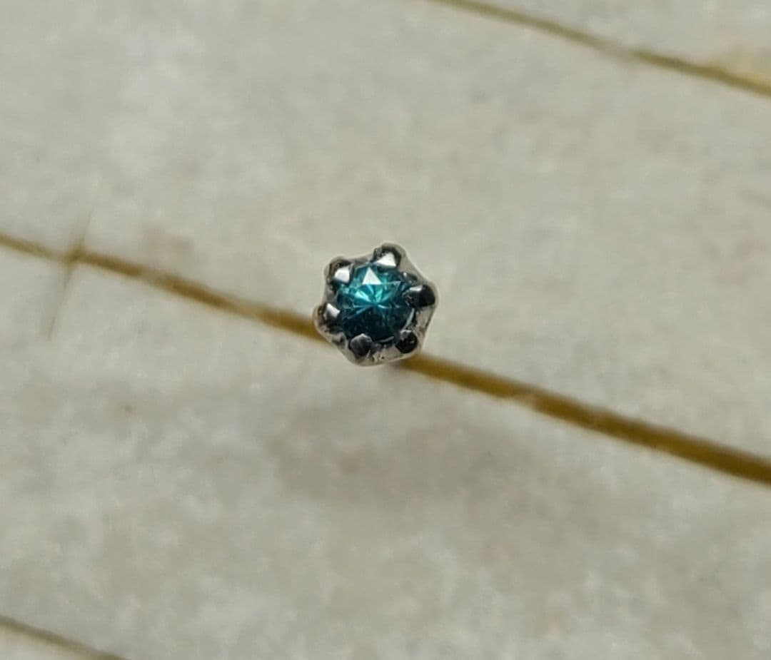 正にオールドネオンカラーの濃いブルー★バターリャパライバトルマリンプラチナ★