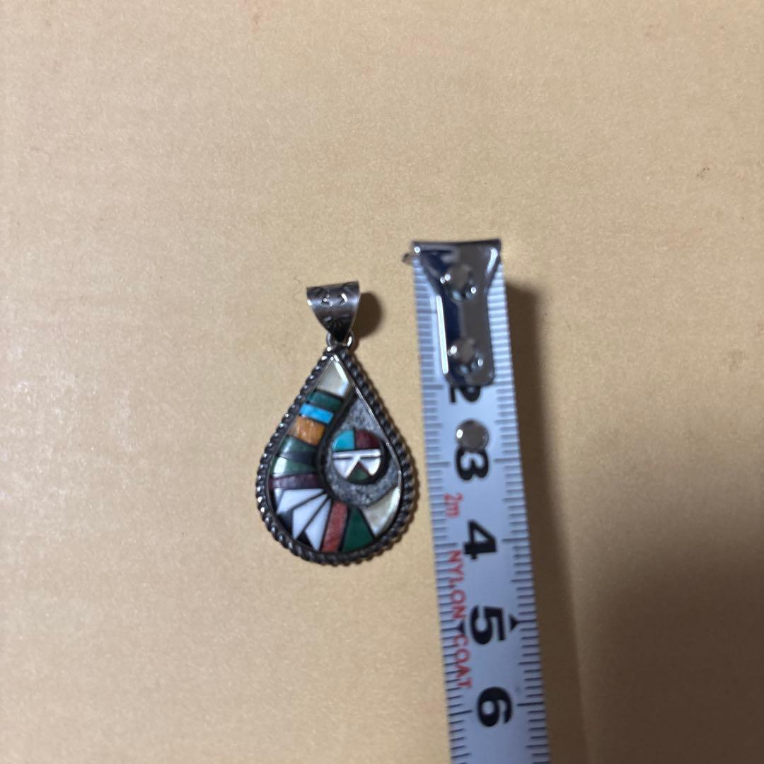 ズニ族　ネックレストップ