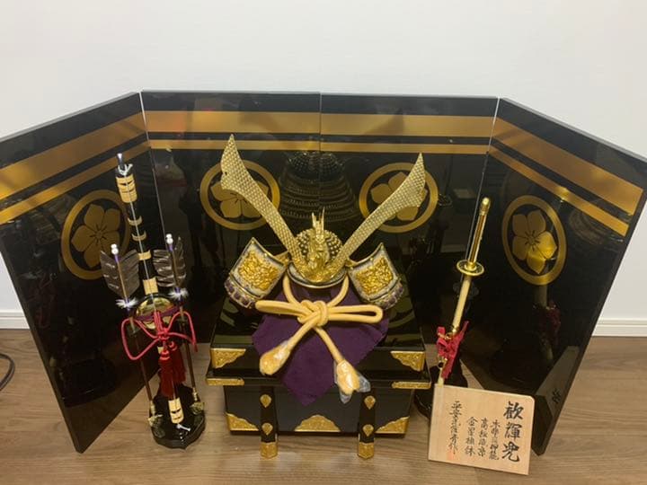 観輝兜　5月人形