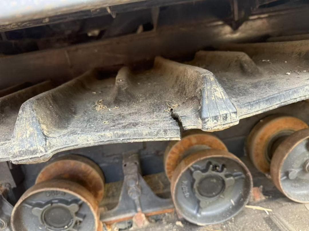 【福岡県みやま市】 クボタ コンバイン ARN445 757時間 45馬力 水平