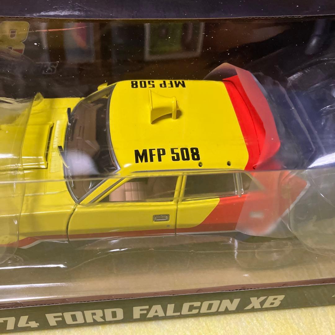 マッドマックス1974 Ford Falcon XB パトカー 1/18スケール - メルカリ