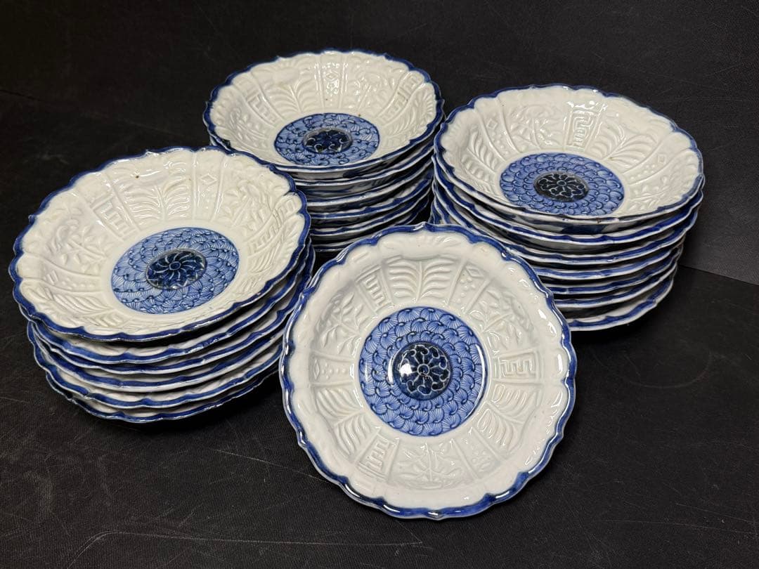 古伊万里 染付 白磁 陽刻 草花文 膾皿 17客 無傷 江戸期 二重角渦福 深鉢