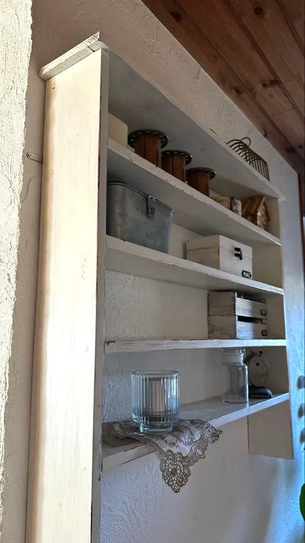 アンティーク木製壁掛け棚 4段 ホワイト