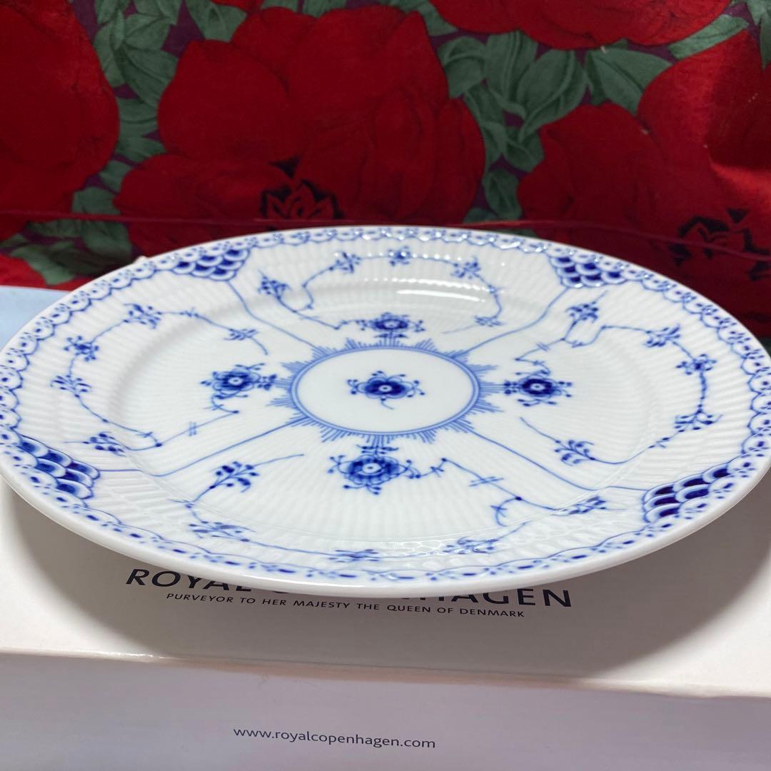 ロイヤルコペンハーゲンブルーフルーテッドハーフレース625　ディナープレート2枚