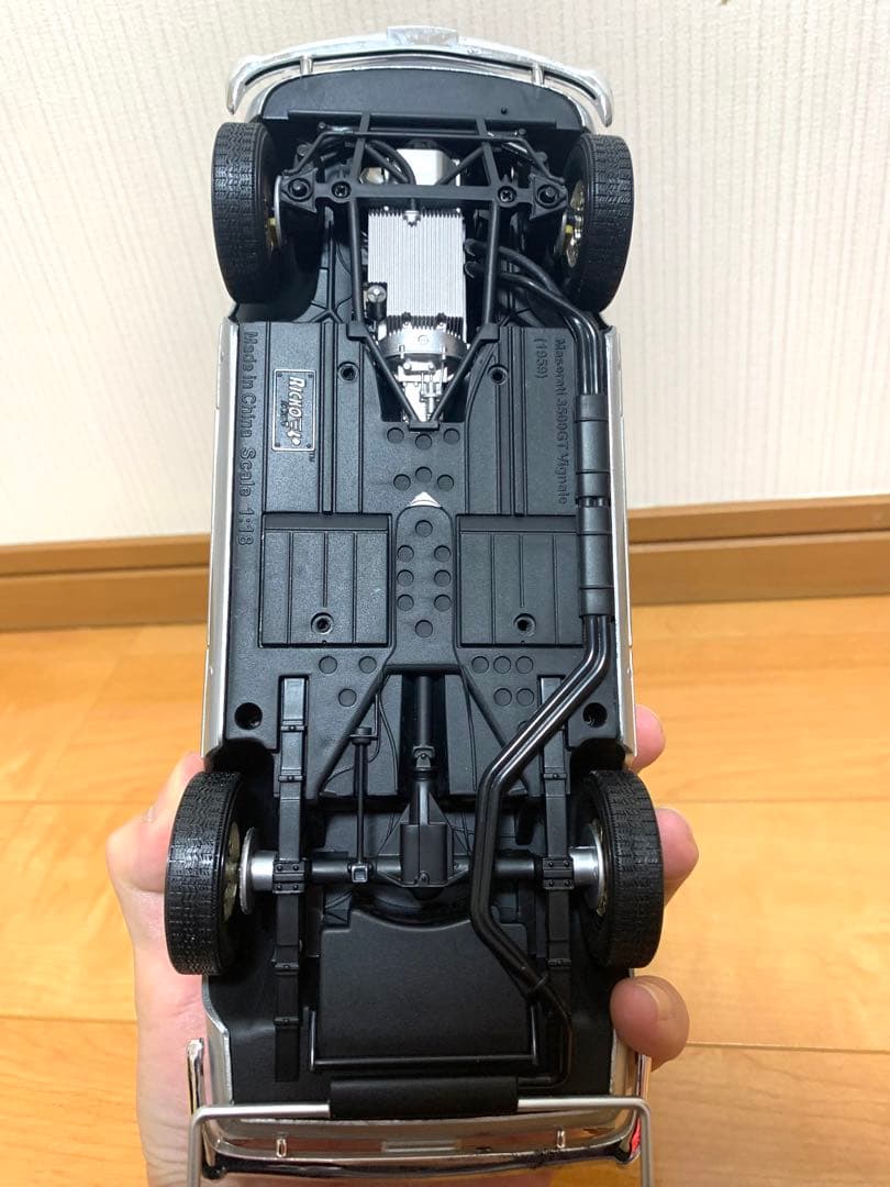 ミニカー Maserati 3500GT Vignale (1959) 1:18