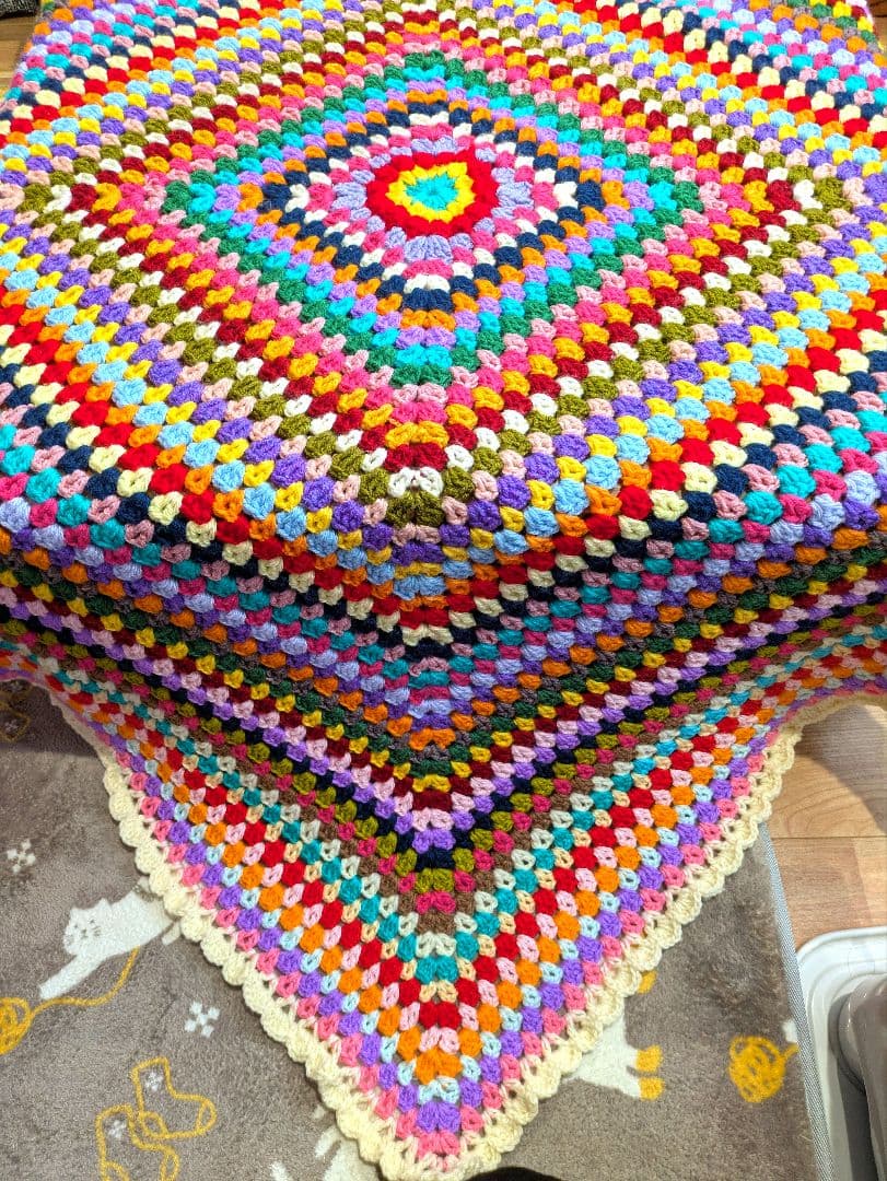 手編み　マルチカバー　ブランケット　レトロポップ　アジアン雑貨　キャンプ用品