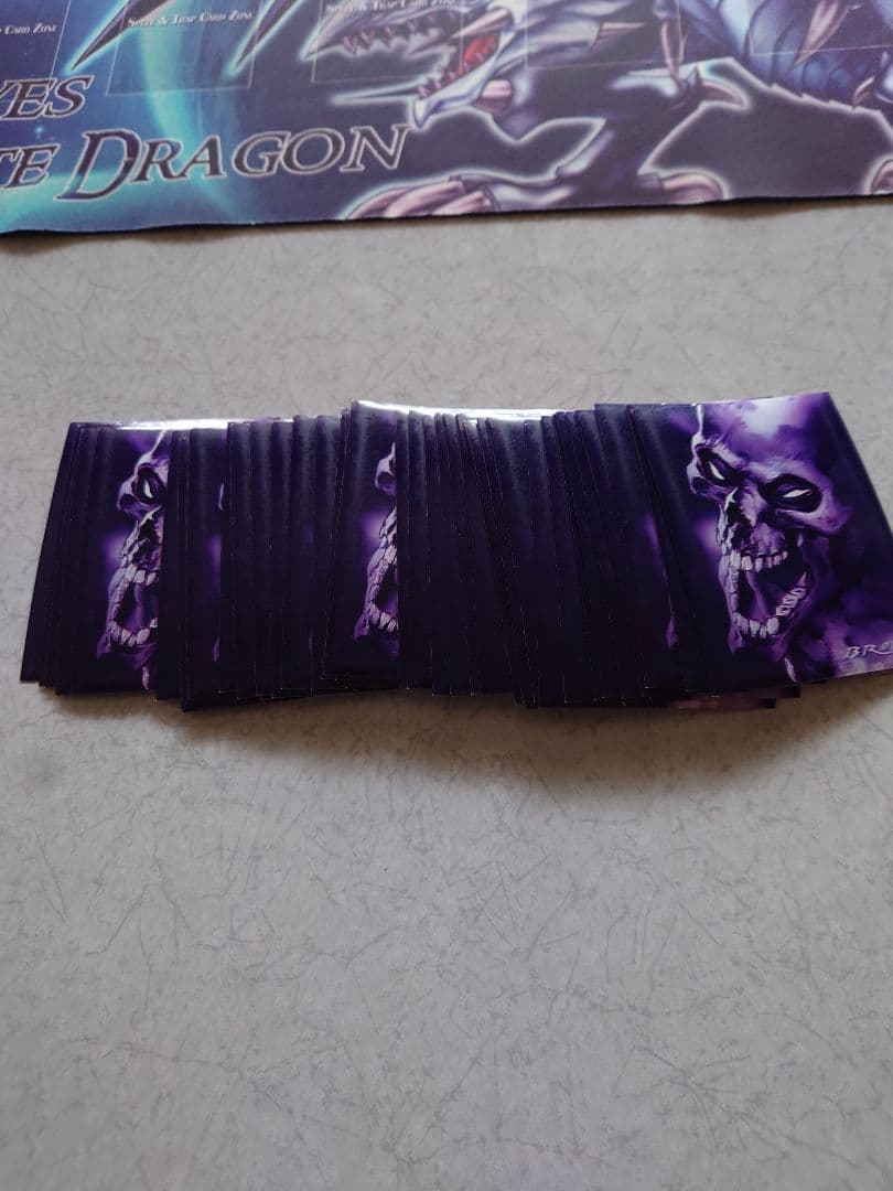 レア物】 ウルトラプロ ドクロ スリーブ 40枚 - メルカリ