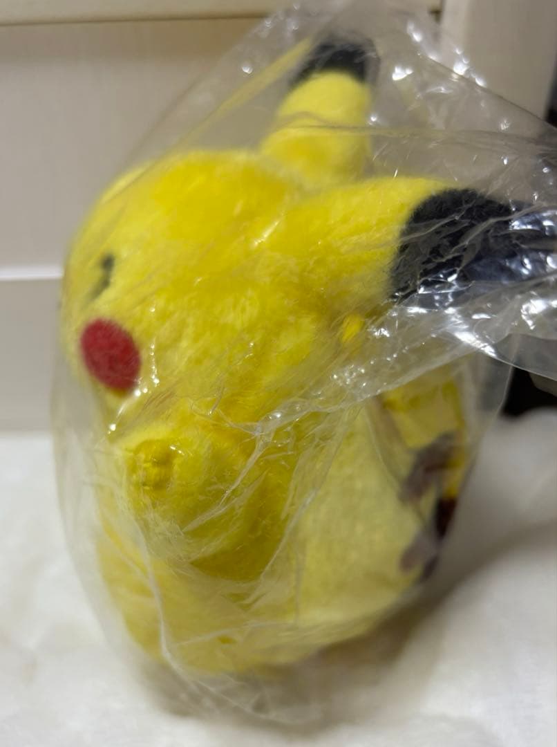 初期ピカチュウ ぬいぐるみ