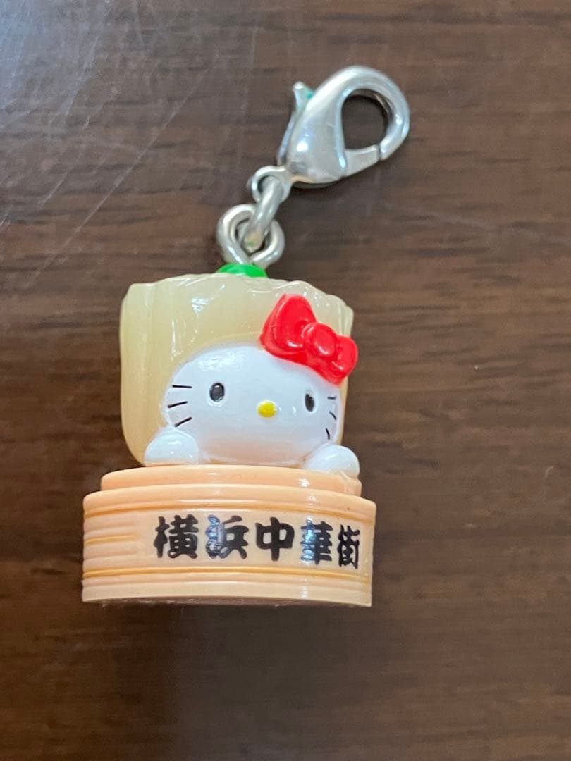 ハローキティご当地キティ根付けチャームまとめ売り➕【開封6点おまけ付き】計26点