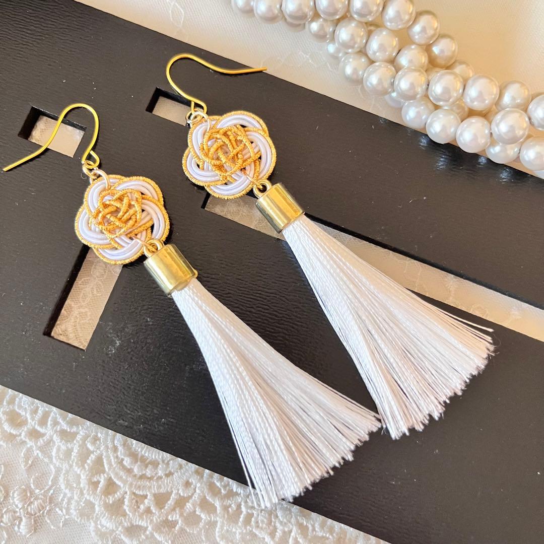 ☆❤️ ピアス　水引　水引き　梅結びイヤリング　和装　　タッセル　着物