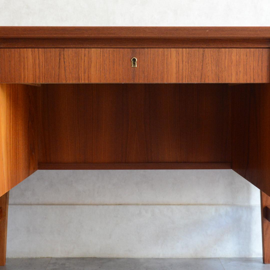 シロップデンマーク 北欧ヴィンテージ チーク デスク 鍵付 北欧家具 机