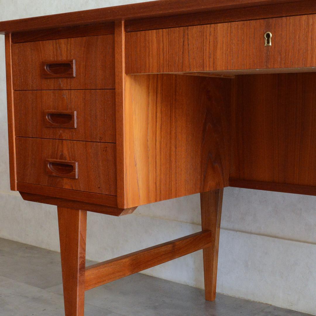 シロップデンマーク 北欧ヴィンテージ チーク デスク 鍵付 北欧家具 机