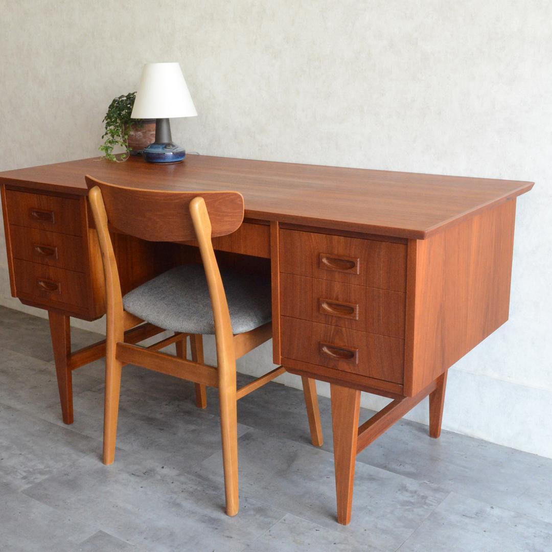 シロップデンマーク 北欧ヴィンテージ チーク デスク 鍵付 北欧家具 机