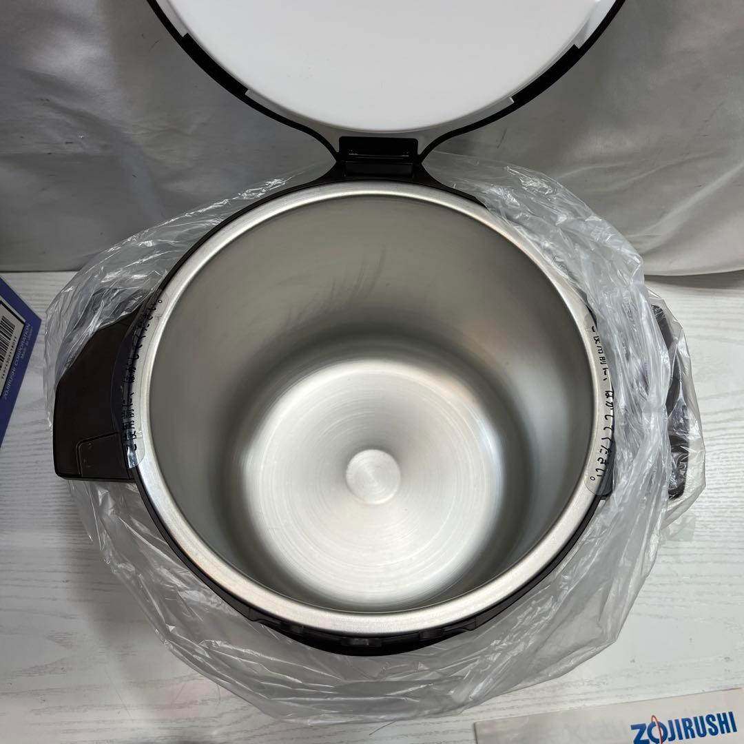 希少 新品未使用 象印 グラングルメ SNA-B45-XA ステンレス真空保温調