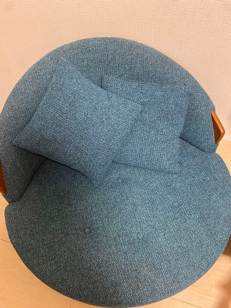 【11/30日まで限定販売】ラウンドソファ　ターコイズグリーン　クッション付き