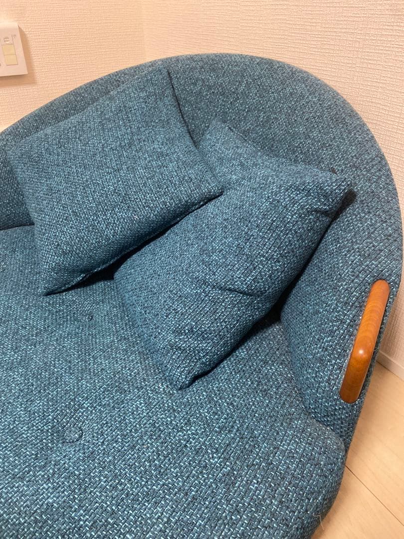 【11/30日まで限定販売】ラウンドソファ　ターコイズグリーン　クッション付き