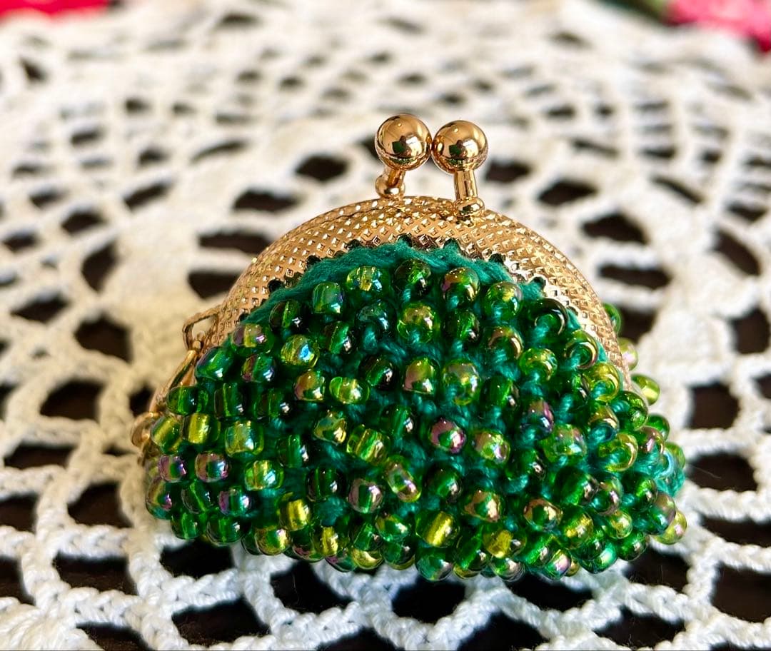 No.77 手作り　がま口　ビーズ　キーリング付き